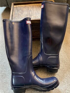 Hunter Original Tall Gloss Rain Boots in Blue (purplish)